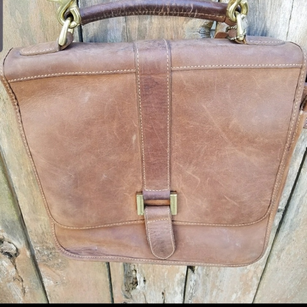 G.H. Bass &Co. Cross Body Bag